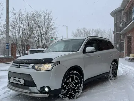 Mitsubishi Outlander 2014 года за 7 300 000 тг. в Петропавловск – фото 17