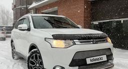 Mitsubishi Outlander 2014 года за 7 300 000 тг. в Петропавловск