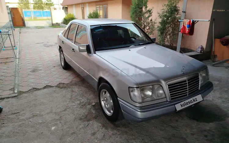 Mercedes-Benz E 220 1993 годаүшін1 950 000 тг. в Талдыкорган