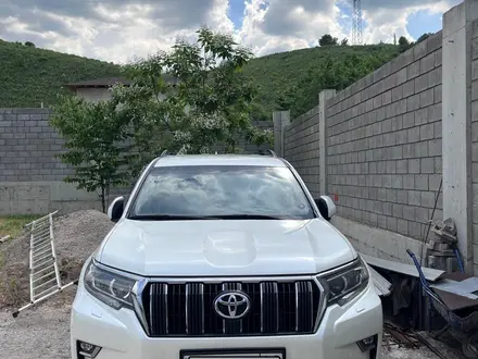 Toyota Land Cruiser Prado 2019 года за 21 500 000 тг. в Алматы