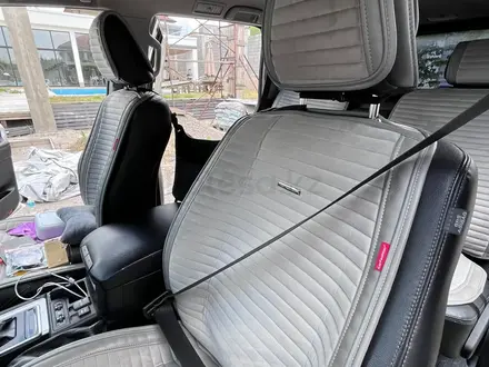 Toyota Land Cruiser Prado 2019 года за 21 500 000 тг. в Алматы – фото 6