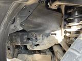 Защита двигателя, Пыльники двигателя Toyota Land Cruiser Prado за 12 000 тг. в Актау – фото 4