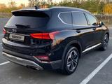 Hyundai Santa Fe 2019 года за 10 000 000 тг. в Атырау – фото 5