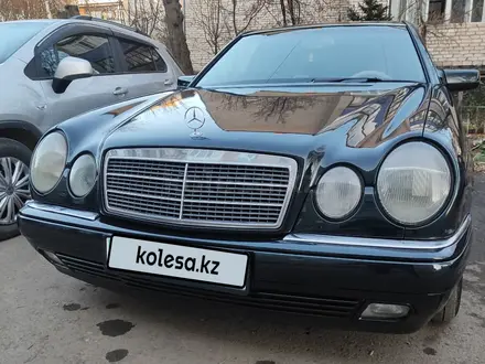 Mercedes-Benz E 230 1998 года за 2 200 000 тг. в Кокшетау