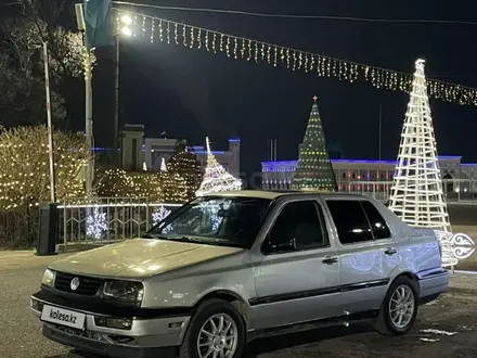 Volkswagen Vento 1993 года за 1 500 000 тг. в Тараз