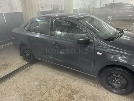 Volkswagen Polo 2014 года за 5 500 000 тг. в Астана – фото 2