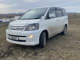 Toyota Noah 2006 года за 5 300 000 тг. в Усть-Каменогорск – фото 2