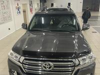 Toyota Land Cruiser 2016 года за 31 000 000 тг. в Астана