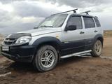 Chevrolet Niva 2010 годаүшін2 500 000 тг. в Щучинск – фото 4