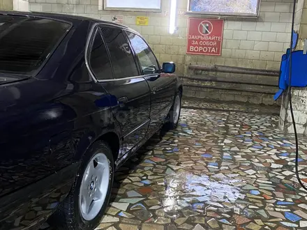 BMW 525 1994 года за 2 000 000 тг. в Кызылорда – фото 2