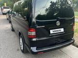 Volkswagen Multivan 2007 года за 7 000 000 тг. в Алматы – фото 3