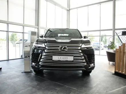 Lexus LX 600 2024 года за 78 890 000 тг. в Актау