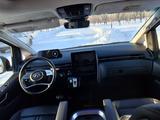 Hyundai Staria 2022 года за 28 000 000 тг. в Астана – фото 4