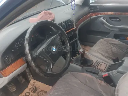 BMW 520 2002 года за 3 600 000 тг. в Тараз – фото 8