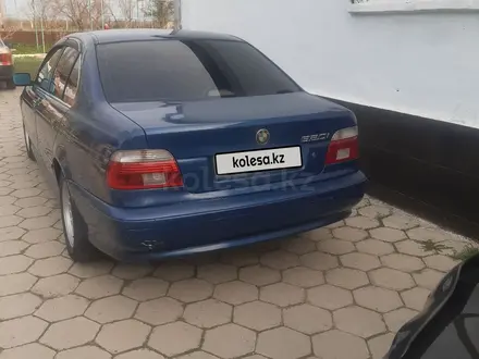 BMW 520 2002 года за 3 600 000 тг. в Тараз – фото 4