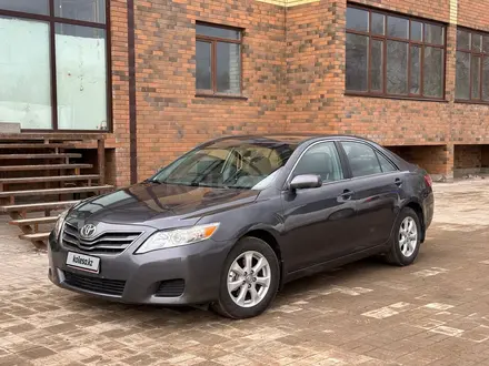 Toyota Camry 2010 года за 5 300 000 тг. в Уральск – фото 2