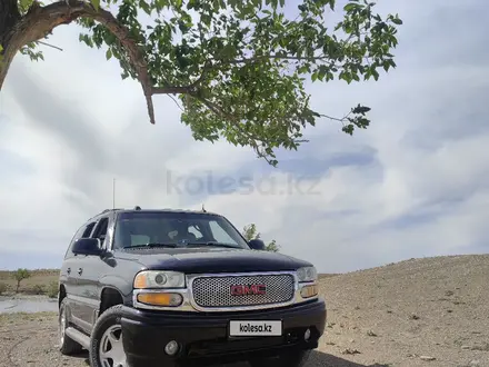 GMC Yukon, 2004