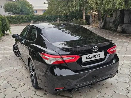 Toyota Camry 2019 года за 12 300 000 тг. в Алматы – фото 5