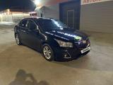 Chevrolet Cruze 2014 года за 2 900 000 тг. в Атырау – фото 2