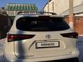 Toyota Highlander 2022 годаүшін27 000 000 тг. в Уральск – фото 10