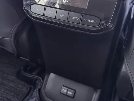 Toyota Highlander 2022 года за 27 000 000 тг. в Уральск – фото 14