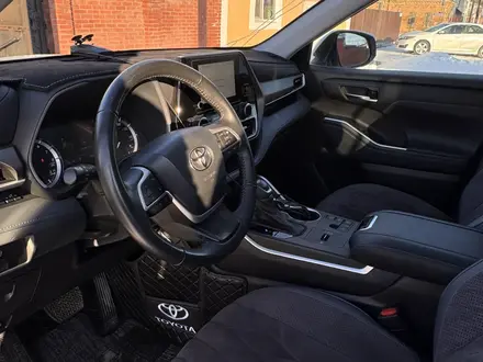 Toyota Highlander 2022 года за 27 000 000 тг. в Уральск – фото 3