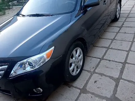 Toyota Camry 2010 года за 6 000 000 тг. в Актау – фото 2