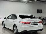 Toyota Camry 2021 года за 12 750 000 тг. в Астана – фото 4