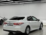 Toyota Camry 2021 года за 12 750 000 тг. в Астана – фото 5