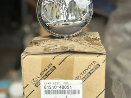 Противотуманная фара правая, противотуманка 4Runner LED, оригинал за 15 000 тг. в Алматы