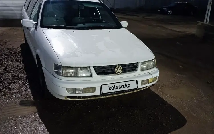 Volkswagen Passat 1995 годаүшін2 100 000 тг. в Жезказган