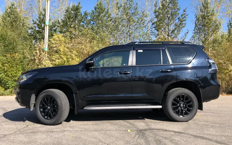 Toyota Land Cruiser Prado 2021 года за 26 000 000 тг. в Усть-Каменогорск