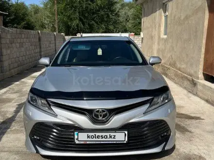 Toyota Camry 2018 года за 13 000 000 тг. в Алматы