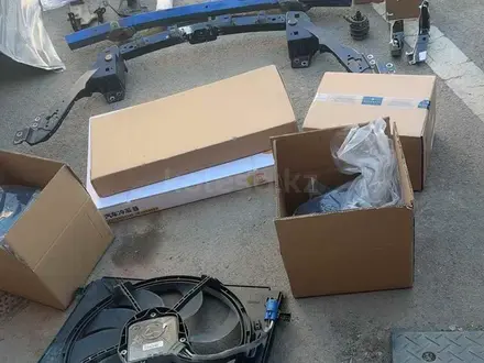 Капот крылья фара Maserati за 100 000 тг. в Астана – фото 10