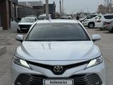 Toyota Camry 2018 года за 13 800 000 тг. в Актау
