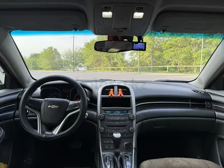 Chevrolet Malibu 2013 года за 5 100 000 тг. в Алматы – фото 20