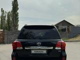 Toyota Land Cruiser 2013 года за 26 500 000 тг. в Алматы – фото 4