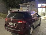 Kia Carnival 2016 годаүшін6 500 000 тг. в Астана – фото 4