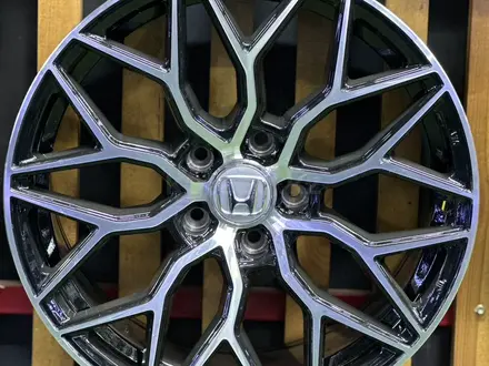 Honda R18: 5: 114: 3 за 255 000 тг. в Семей