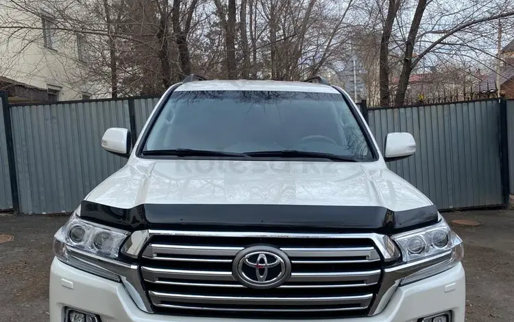 Toyota Land Cruiser 2016 годаүшін26 700 000 тг. в Астана