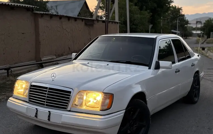 Mercedes-Benz E 220 1993 года за 1 500 000 тг. в Алматы