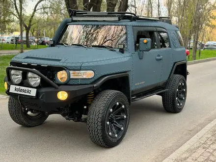 Toyota FJ Cruiser 2006 года за 15 950 000 тг. в Алматы – фото 12