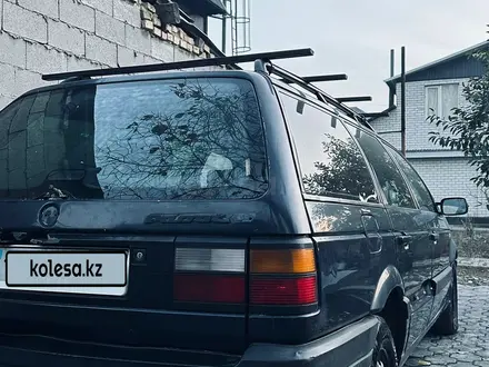 Volkswagen Passat 1992 года за 1 200 000 тг. в Есик – фото 6