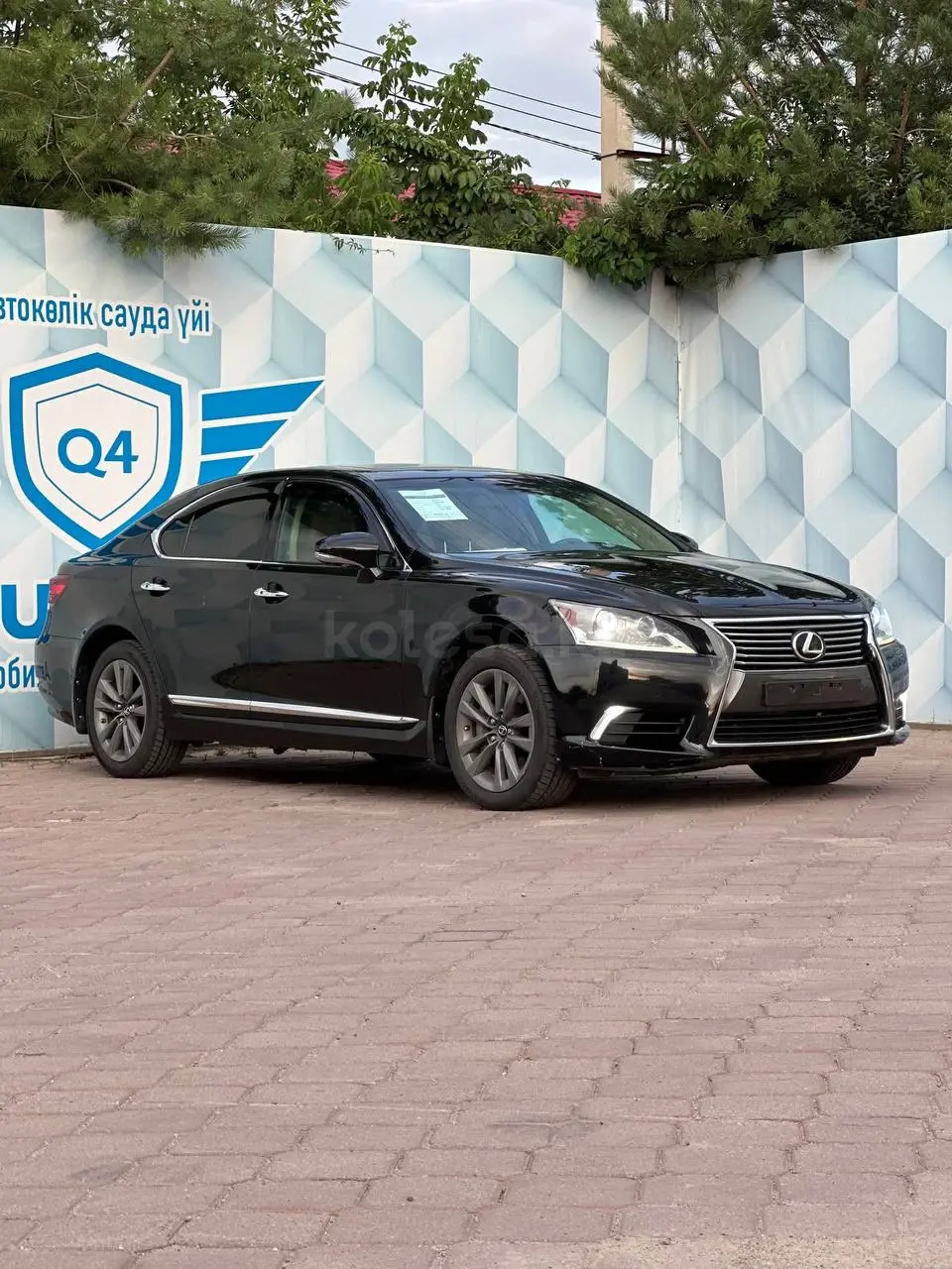 Lexus ls-460, 2013