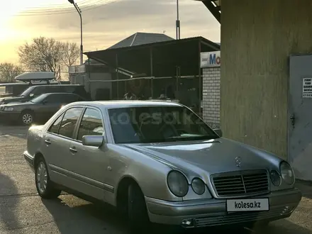 Mercedes-Benz E 280 1997 года за 2 800 000 тг. в Талдыкорган – фото 5