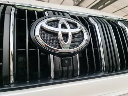 Toyota Land Cruiser Prado 2022 года за 38 990 000 тг. в Алматы – фото 13