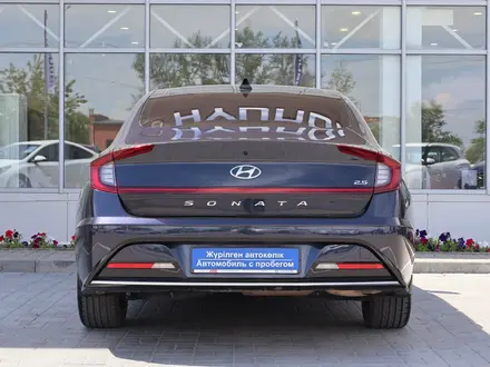 Hyundai Sonata 2021 года за 12 990 000 тг. в Астана – фото 4