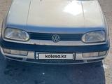 Volkswagen Golf 1993 годаfor1 000 000 тг. в Караганда