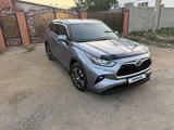 Toyota Highlander 2021 года за 23 000 000 тг. в Кокшетау