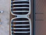 Решетка (ноздри) BMW-X5, G05LCI за 100 000 тг. в Костанай